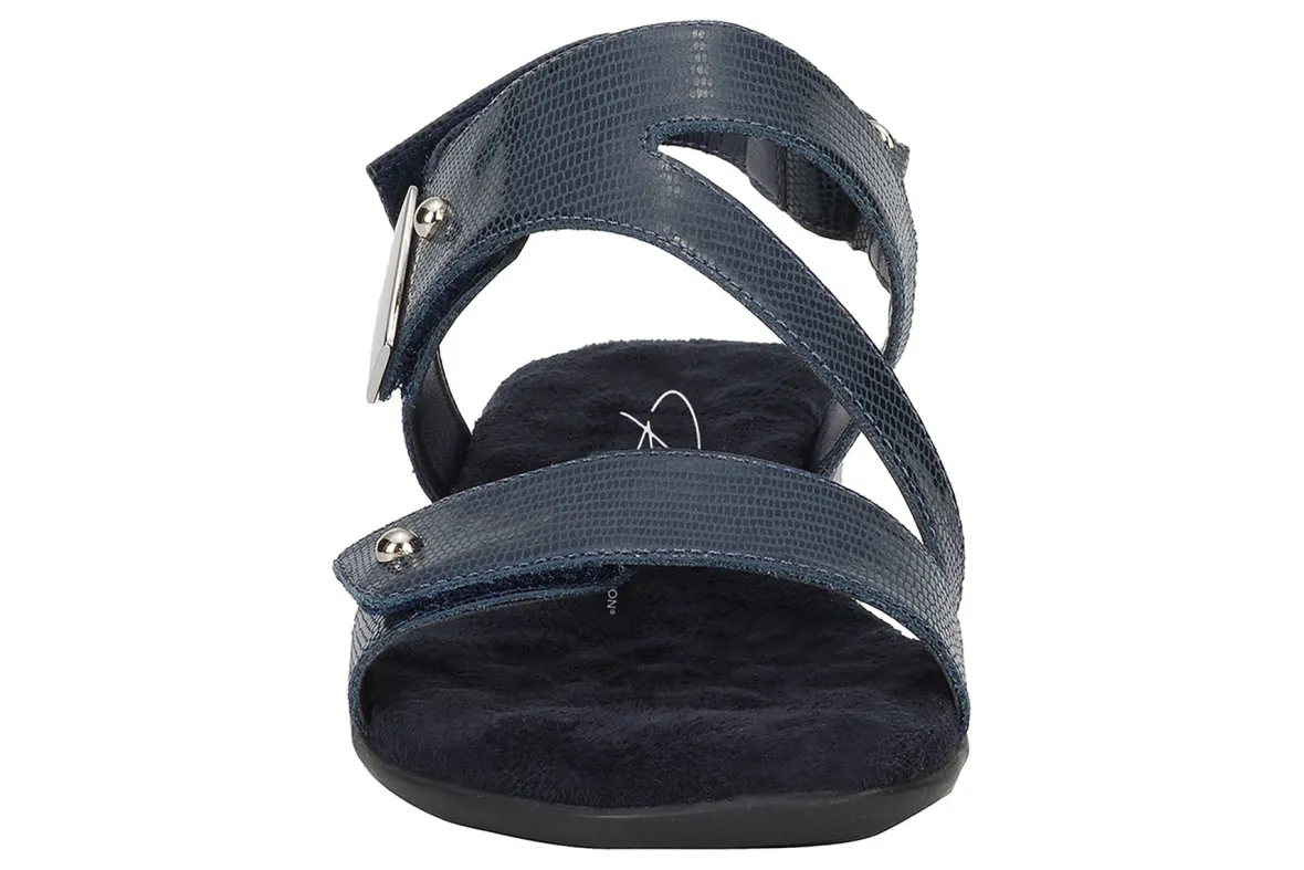 Chloe-Ros Hommerson Online