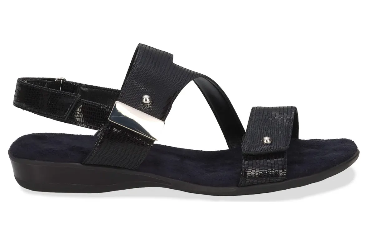 Chloe-Ros Hommerson Fashion