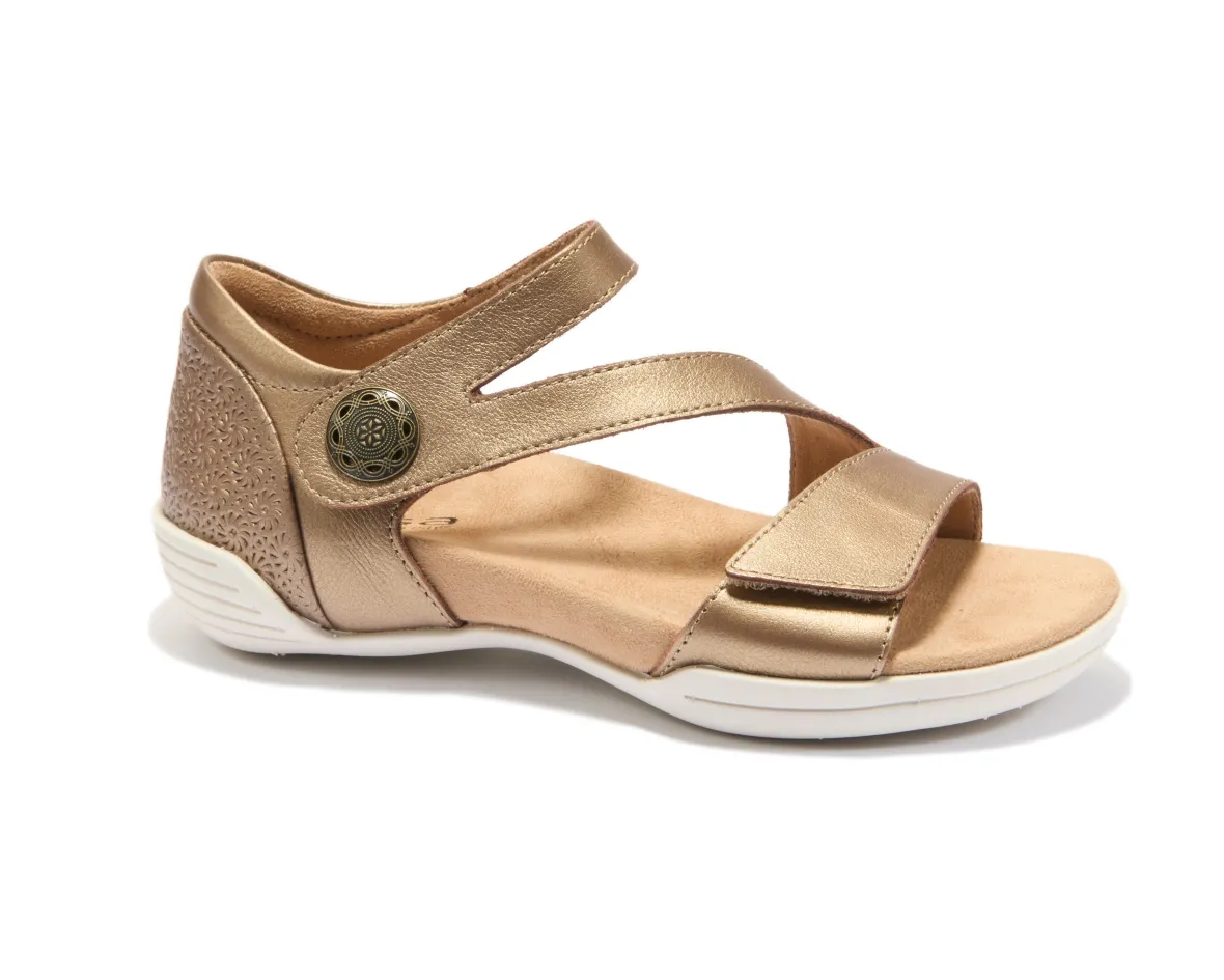 Demi-Halsa Footwear Hot